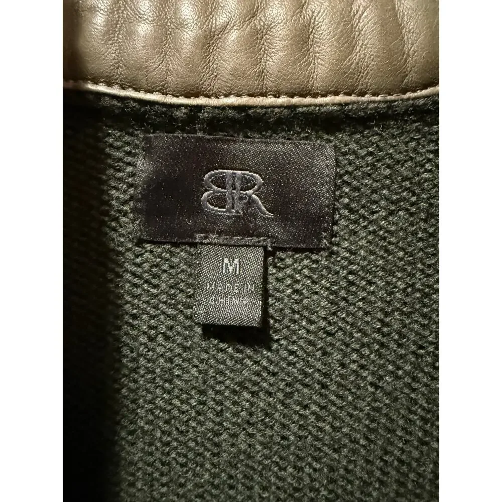 Banana Republic features brand